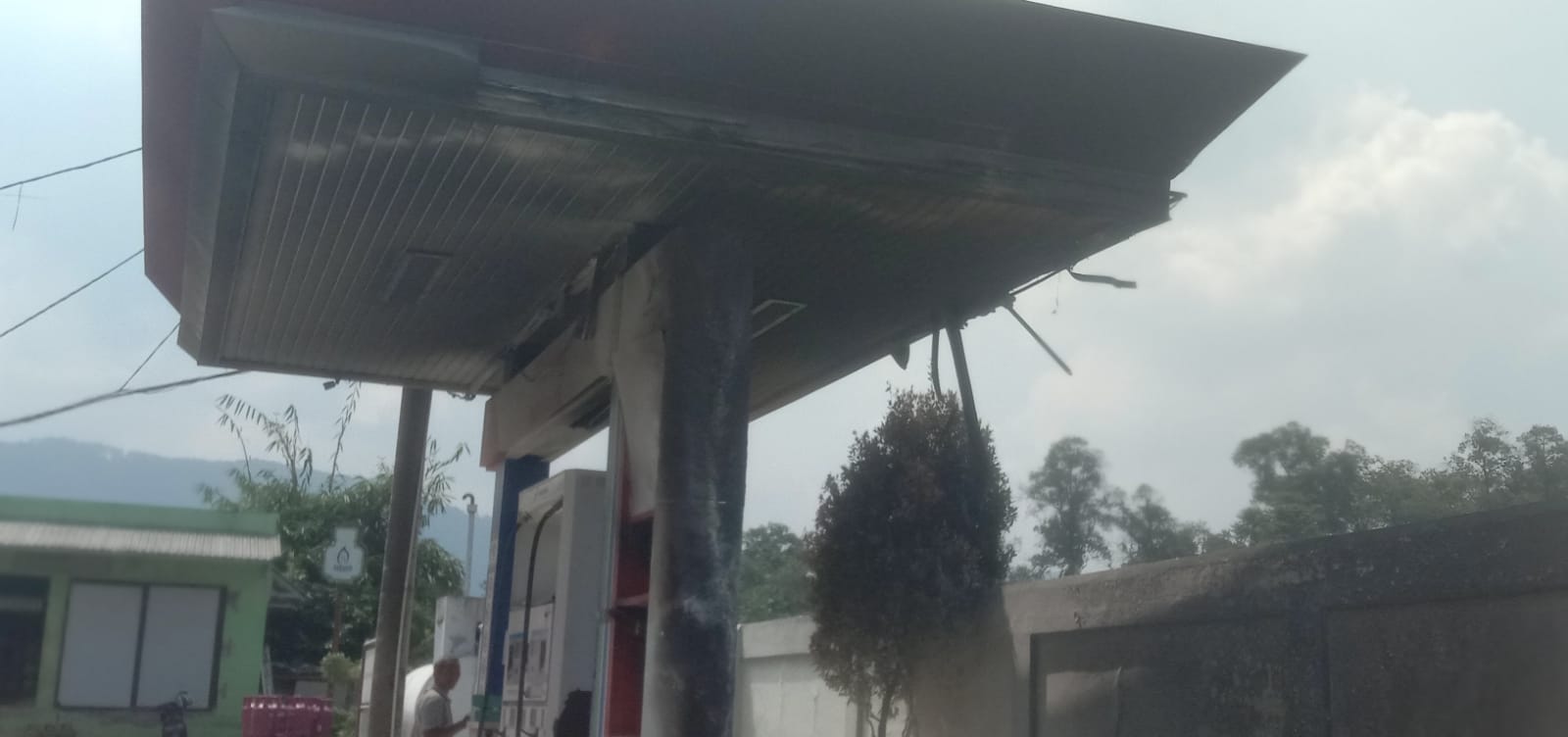 SPBU Kecamatan Leuwisadeng, Kabupaten Bogor yang terbakar Jumat (14/6/2024).