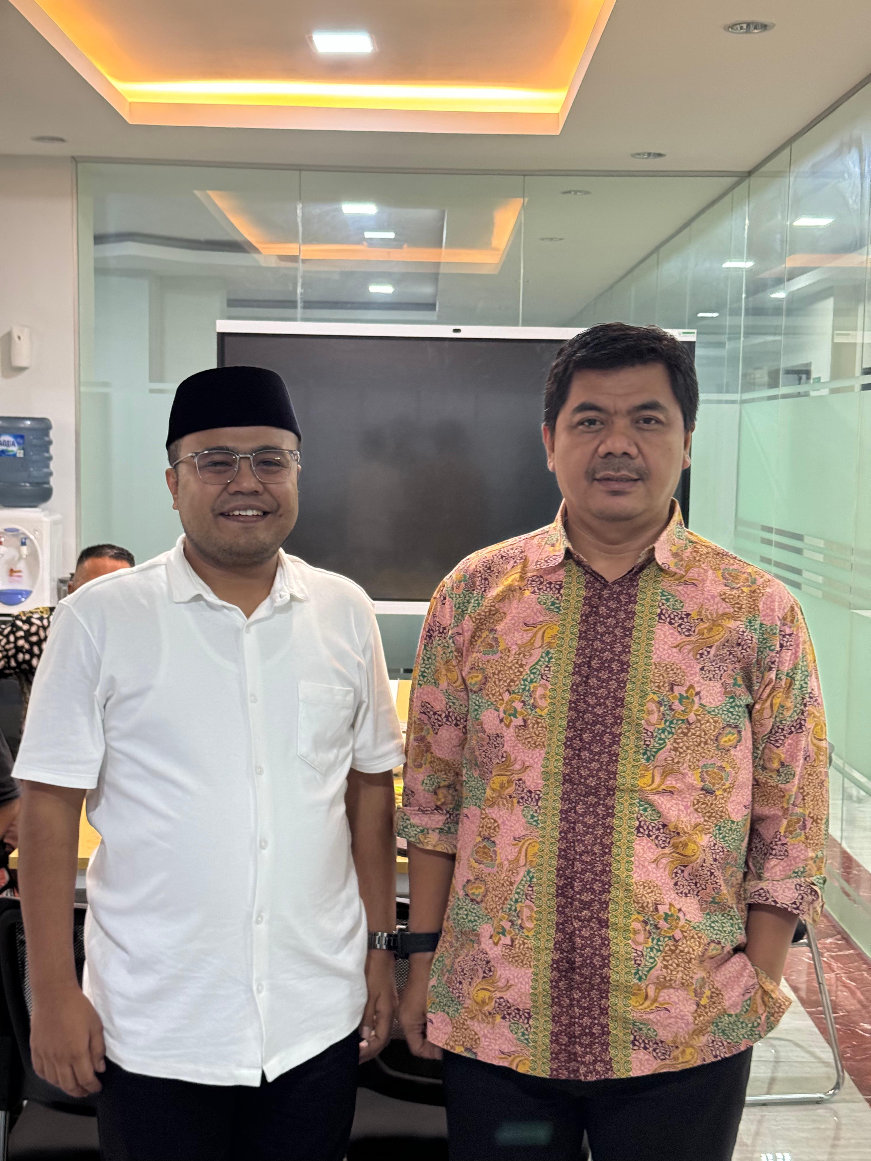 Salah satu bakal calon bupati (bacabup) Bogor Fuad Kasyfurrahman dapat dukungan dari mantan Ketua Pimpinan Pusat (PP) GP Ansor Juri Ardiantoro.