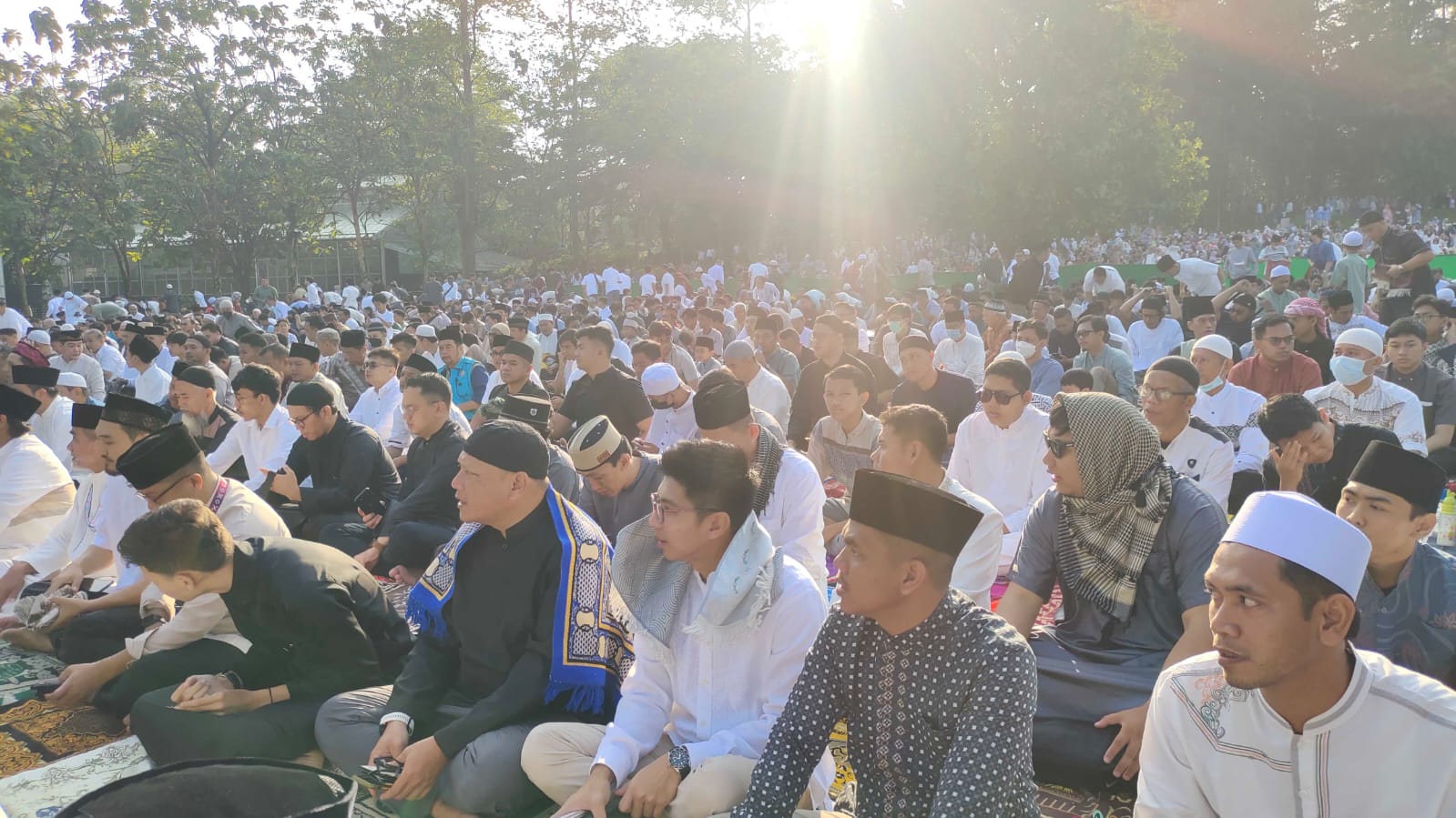 ILUSTRASI: Suasana salat Idul Adha tahun lalu di Kebun Raya Bogor (KRB).