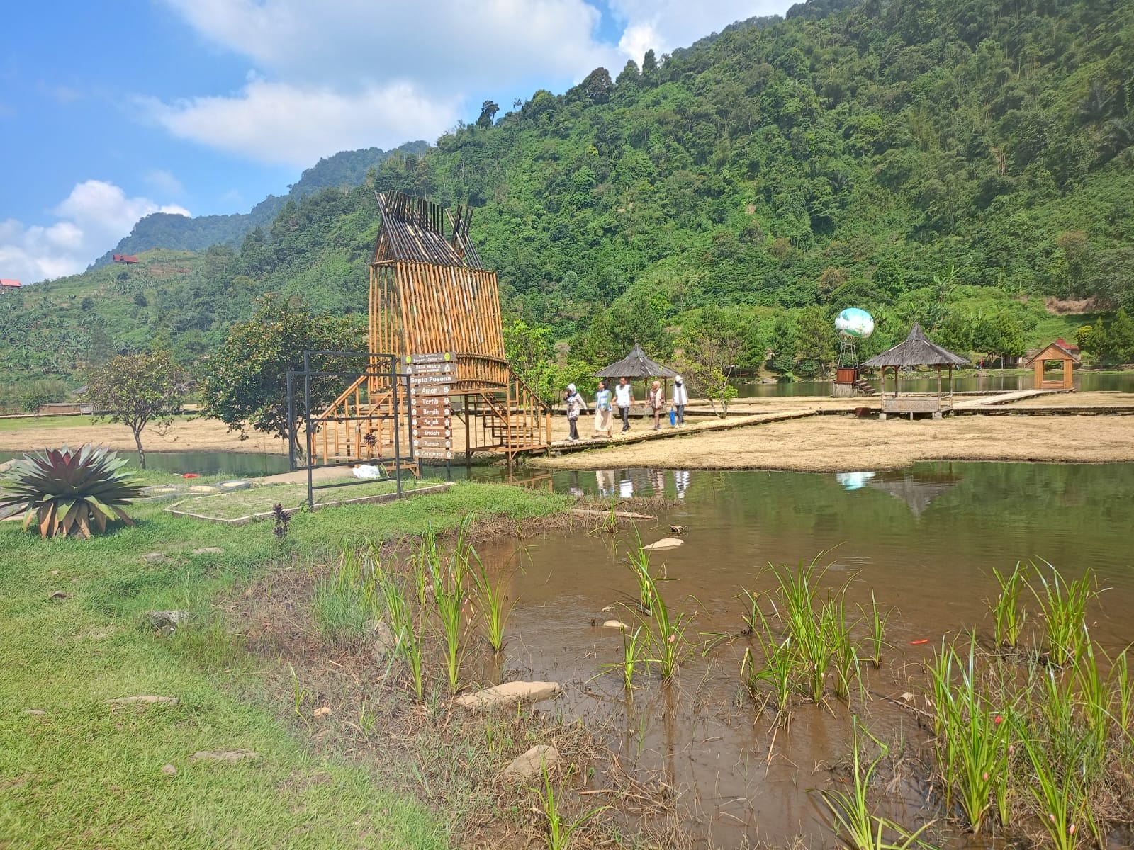 Kawasan wisata sukamakmur Kabupaten Bogor.