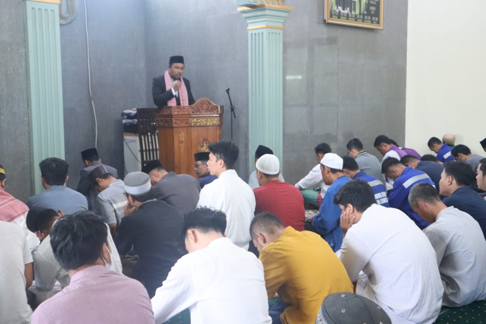 Suasana Salat Idul Adha 1445 H di Masjid Hajjah Fatimah, RSUD Leuwiliang Senin (17/6/2024).