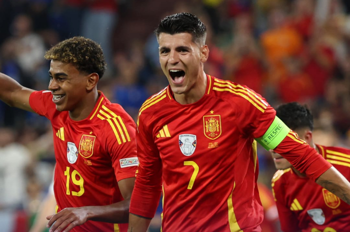 Selebrasi pemain Spanyol setelah menjebol gawan Italia pada laga Grup B Piala Eropa 2024.
