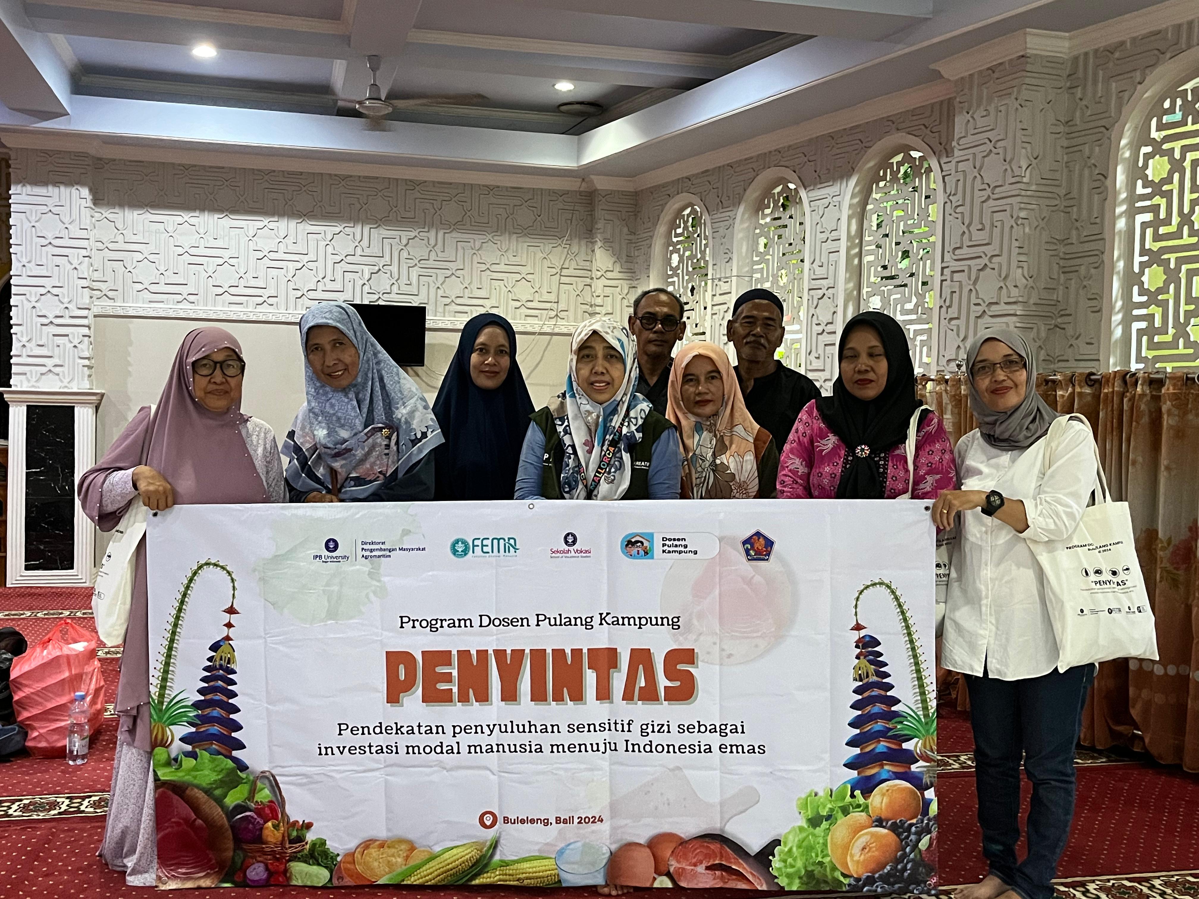 Tim Dospulkam &ldquo;PENYINTAS&rdquo; didukung oleh tiga dosen dari Fakultas Ekologi Manusia dan satu orang Dosen Sekolah Vokasi IPB, lima mahasiswa multistrata dari Departemen SKPM, dan satu staf pendukung.