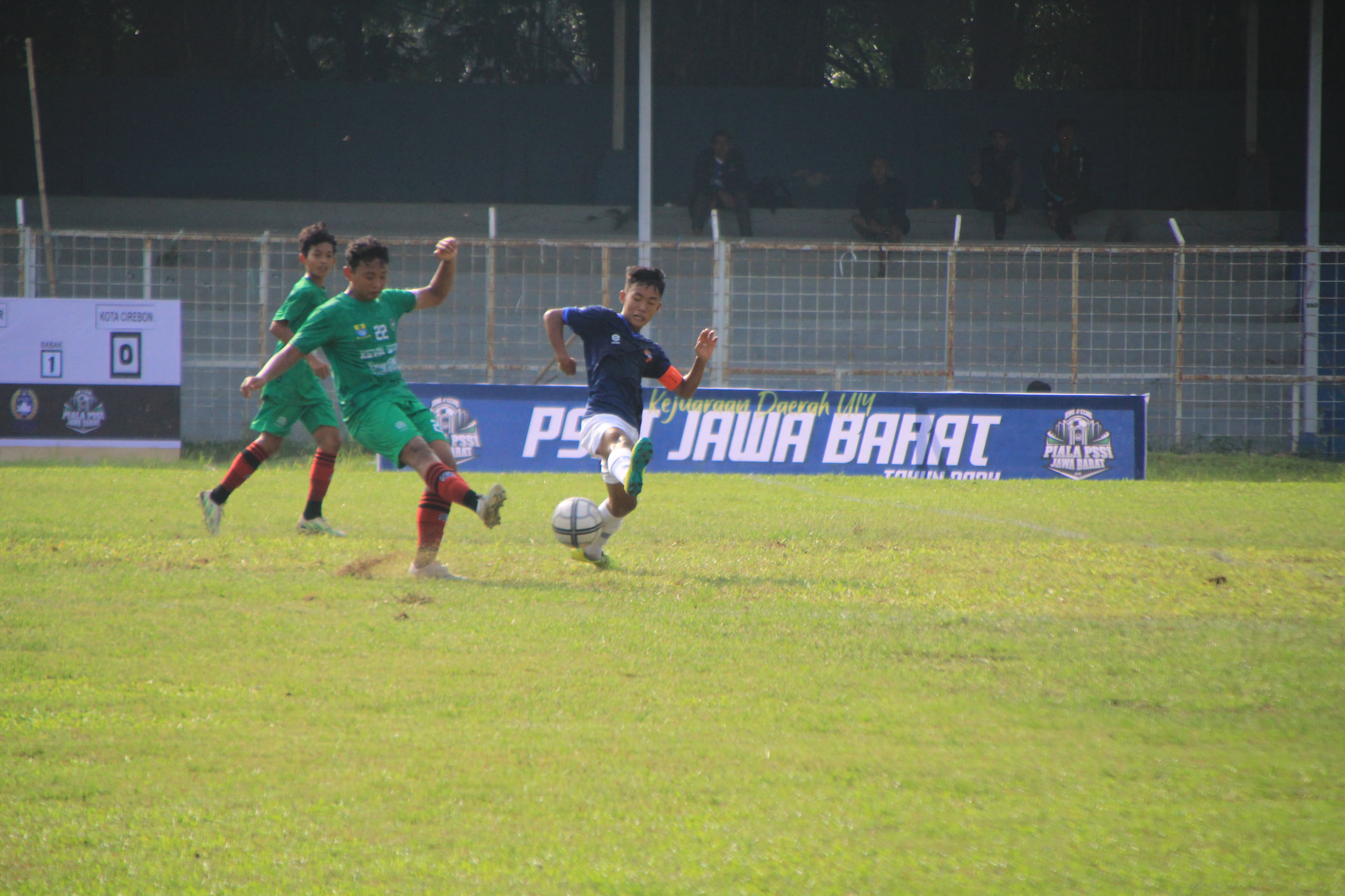 Kota Bogor (biru) menang telak dari Kota Cirebon. (Humas Pemkot Bogor)