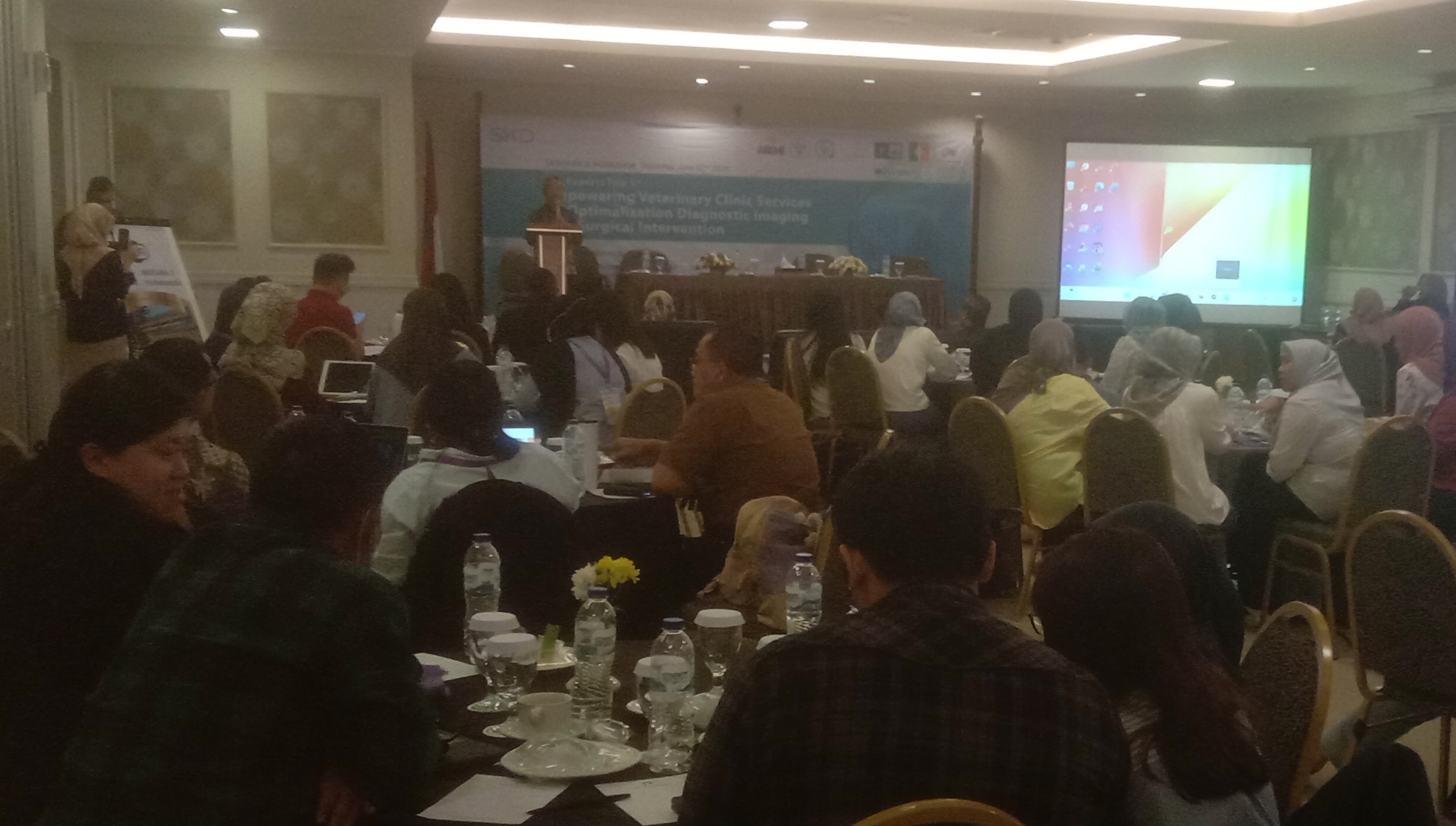 Suasana seminar standarisasi rumah sakit dan klinik hewan di Hotel Permata. (Ruri/Radar Bogor)