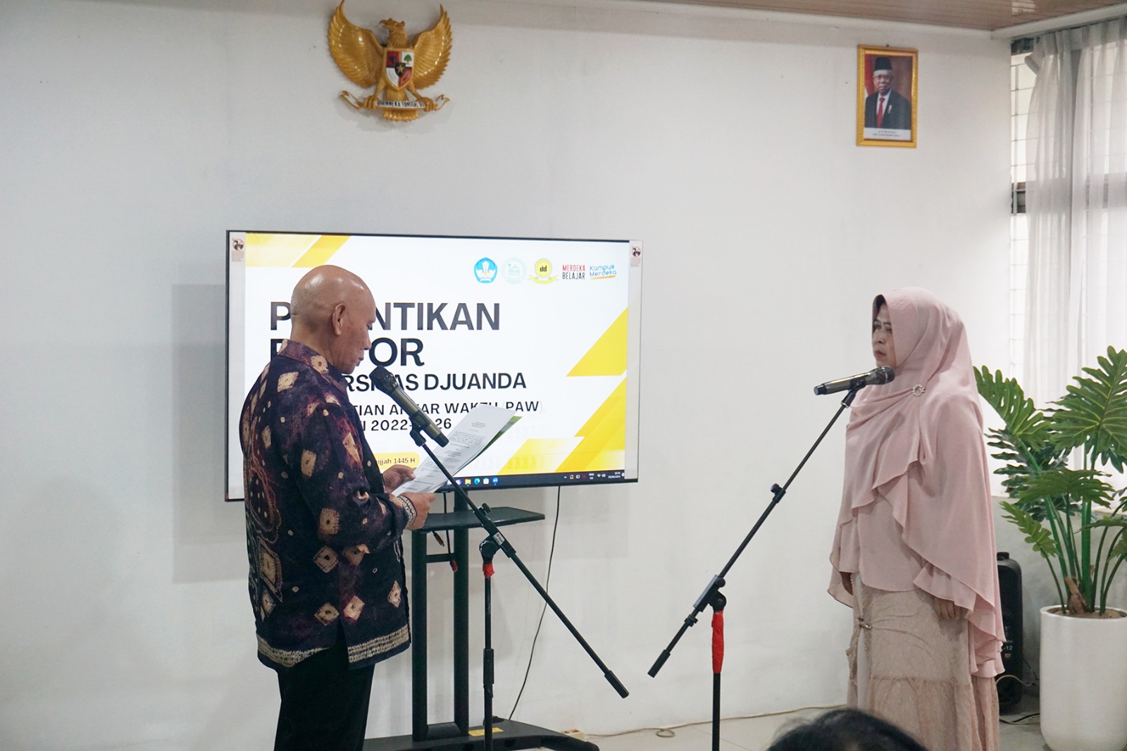 Unida Bogor lantik rektor penggantian antar waktu.