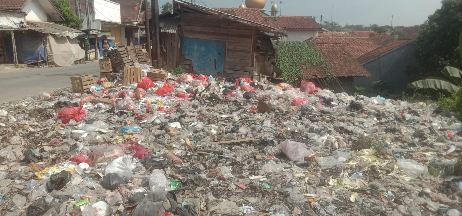 Kondisi TPS liar di Cigudeg