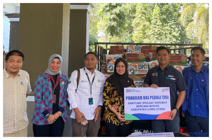 BRI Peduli menyalurkan bantuan kepada warga terdampak bencana banjir bandang di Luwu Utara dan Tanah Laut.