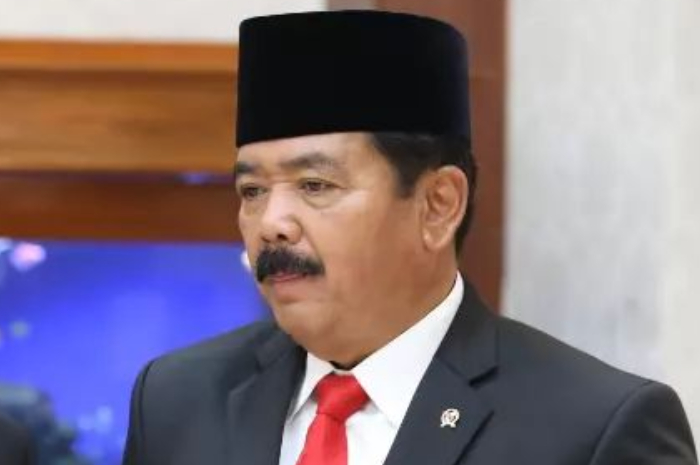 Menko Polhukam,&nbsp;Hadi Tjahjanto.