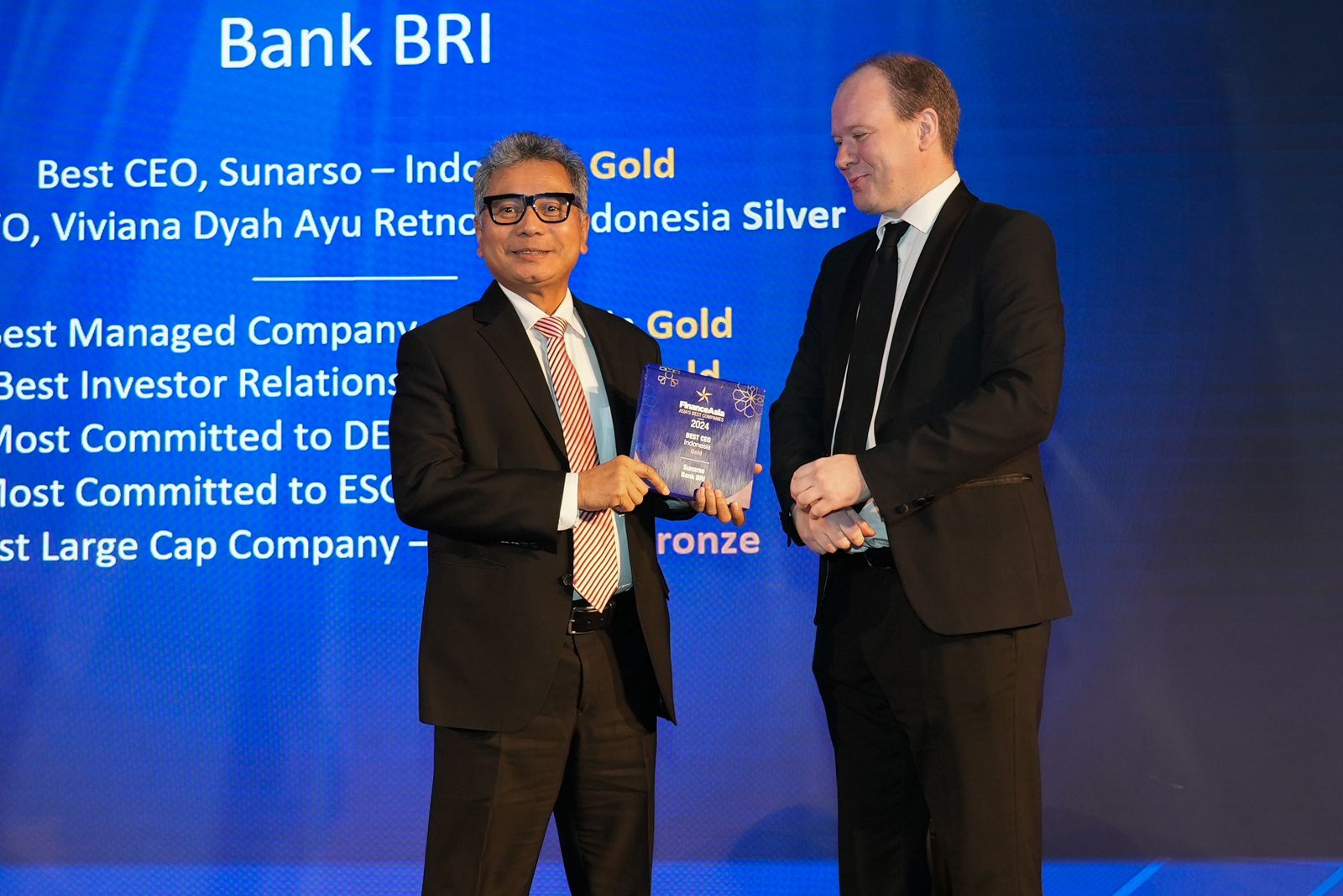 Direktur Utama BRI Sunarso Dinobatkan Sebagai The Best CEO