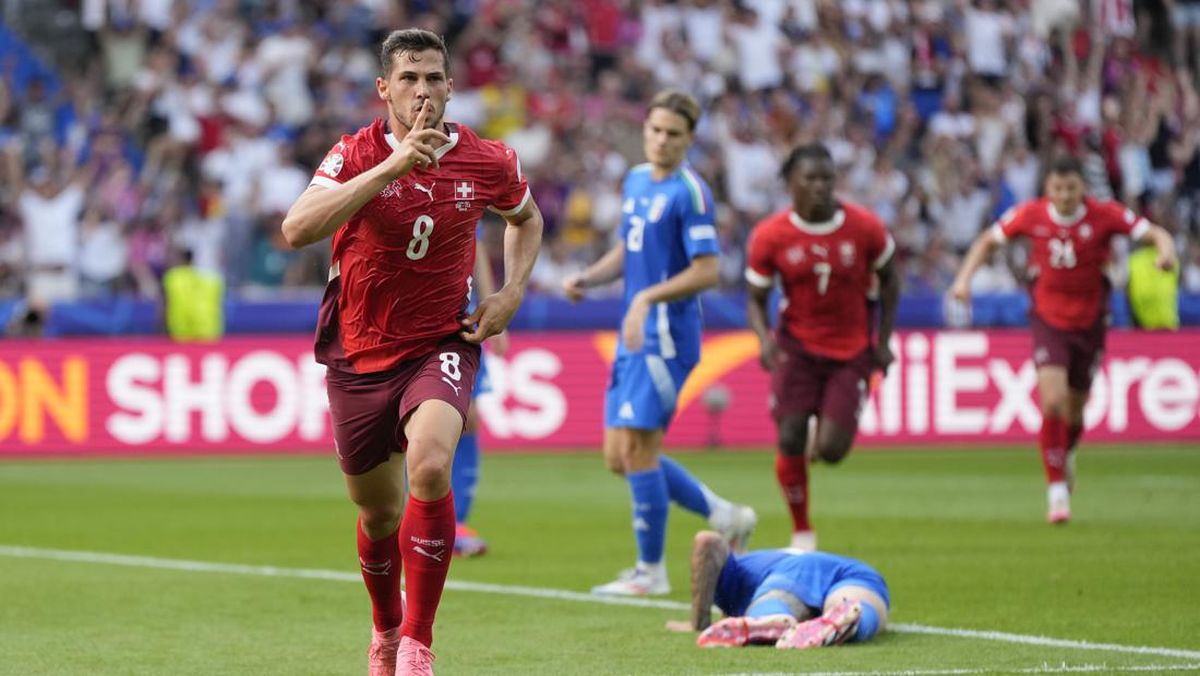 Swiss berhasil kalahkan juara bertahan Italia di babak 16 besar Euro 2024. (AP)