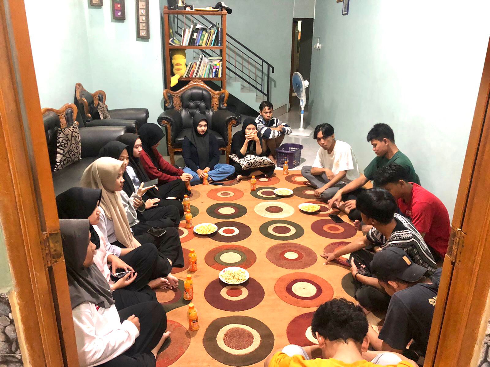 Warga Kampung Curug, Kecamatan Cibinong, Kabupaten Bogor, yang pada malam pergantian tahun hijriah nanti, bakal menggelar pawai obor.