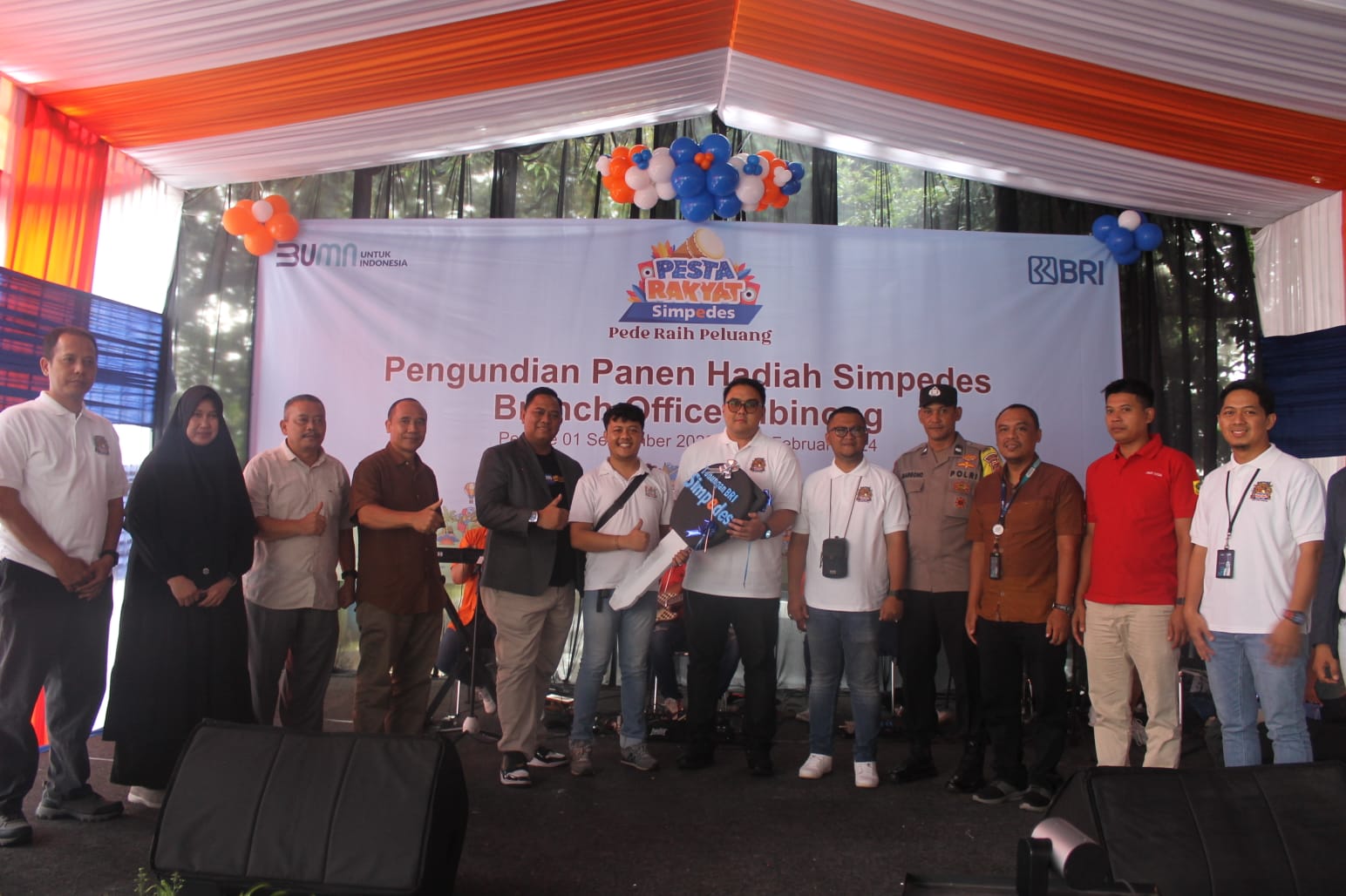 gelaran Pesta Rakyat Simpedes Periode II 2023 yang dilaksanakan BRI kantor cabang Cibinong di area parkir Cibinong unit Cibinong Pabuaran pada Sabtu (6/7/2024).