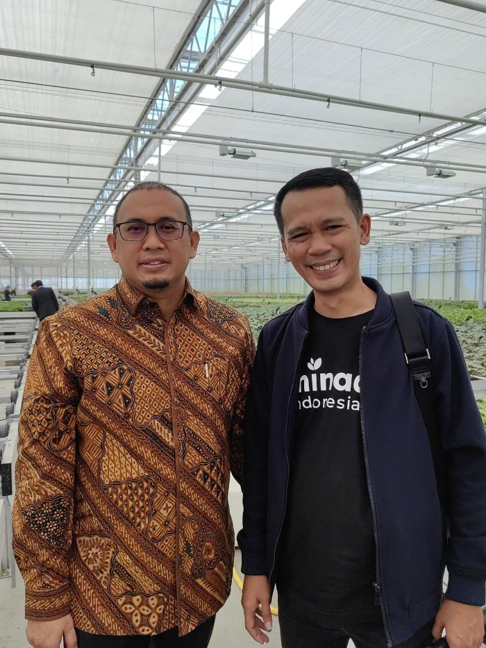 Bakal Calon Bupati Bogor Ade Wardhana Adinata (kanan) bersama Anggota DPR RI Andre Rosiade.