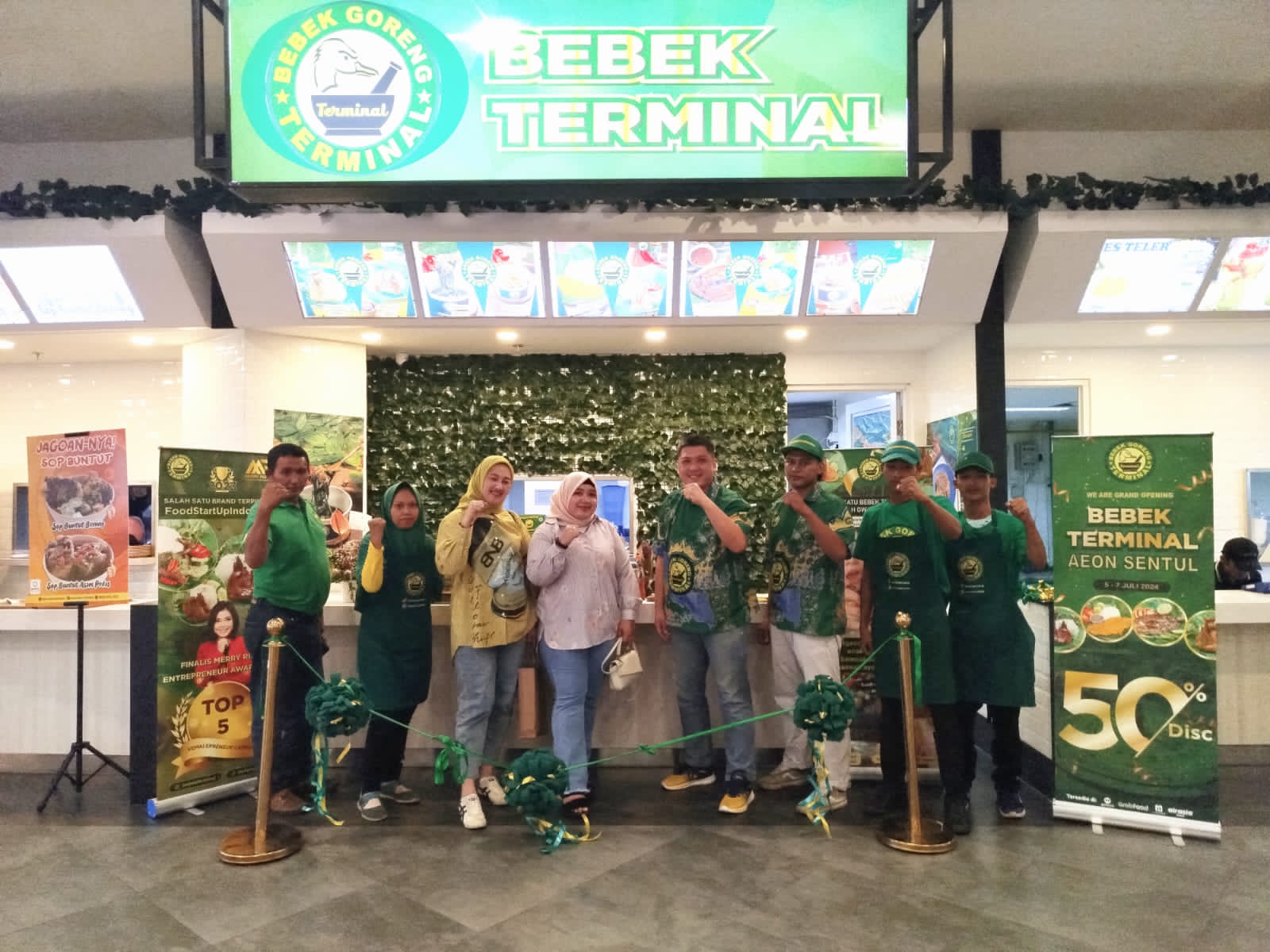 Buka gerai ke-35 Bebek Terminal Hadir di AEON Mall Sentul City, Minggu (7/7/2024).