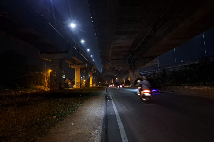 Kondisi PJU Jalan Sholeh Iskandar, Kayumanis Kecamatan Tanah Sareal yang mati.