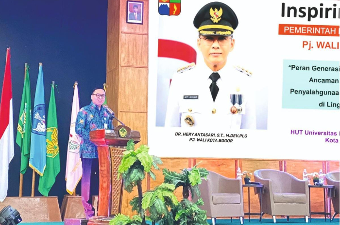 Kepala Bagian Hukum dan HAM Sekretariat Daerah (Setda) Kota Bogor, Alma Wiranta soal Raperda Pinjol.