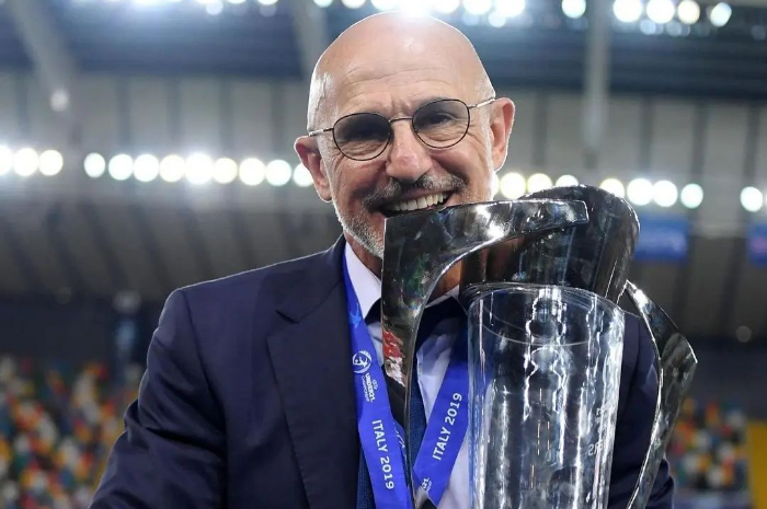 Pelatih Spanyol, Luis de la Fuente.