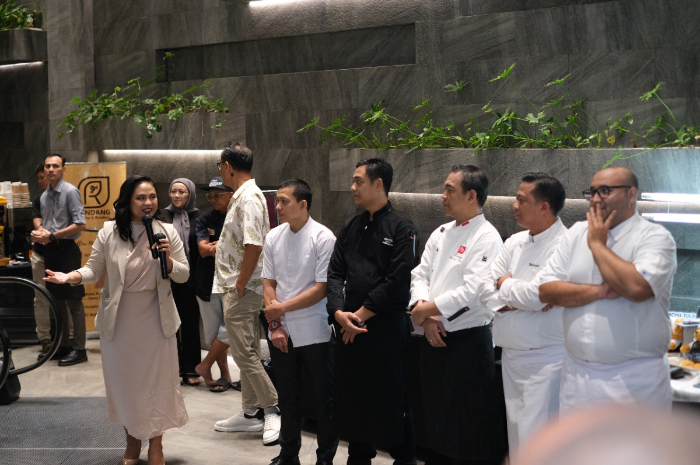 The Alana Hotel Sentul City menggelar pameran Pastry Exhbition dengan menghadirkan enam Chef terkenal, yang diselenggarakan pada, Jumat (5/7/2024).