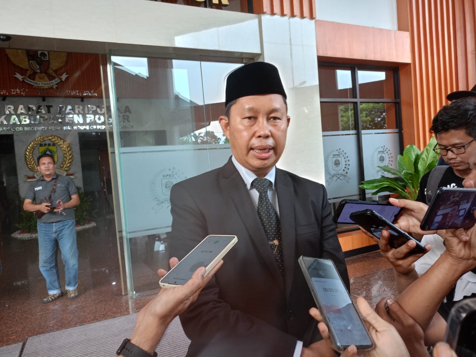 Pj Bupati Bogor, Asmawa Tosepu.