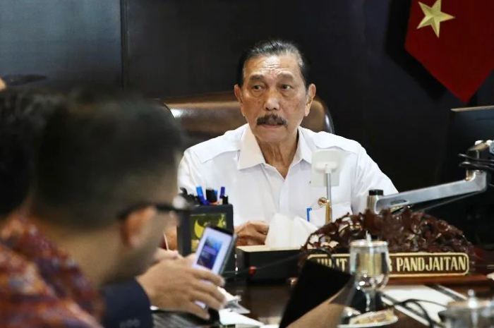 Menkomarves, Luhut Binsar Panjaitan.