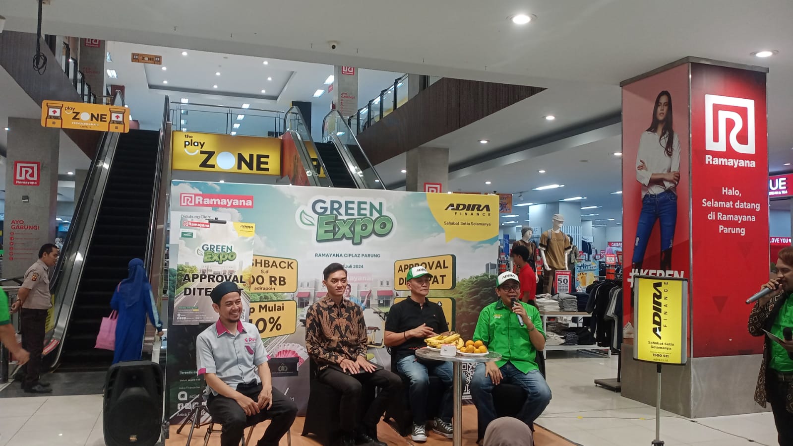Adira Expo hadir di Ramayana Ciplaz Parung