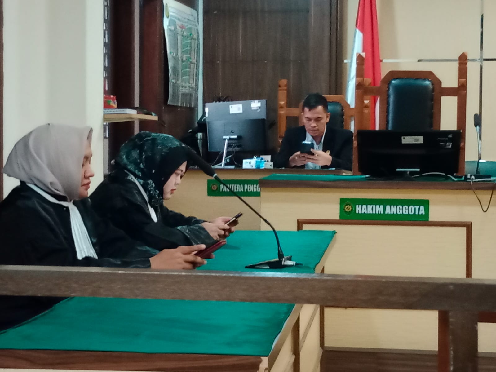 Sidang kasus pengusaha asal Bandung di PN Cibinong.