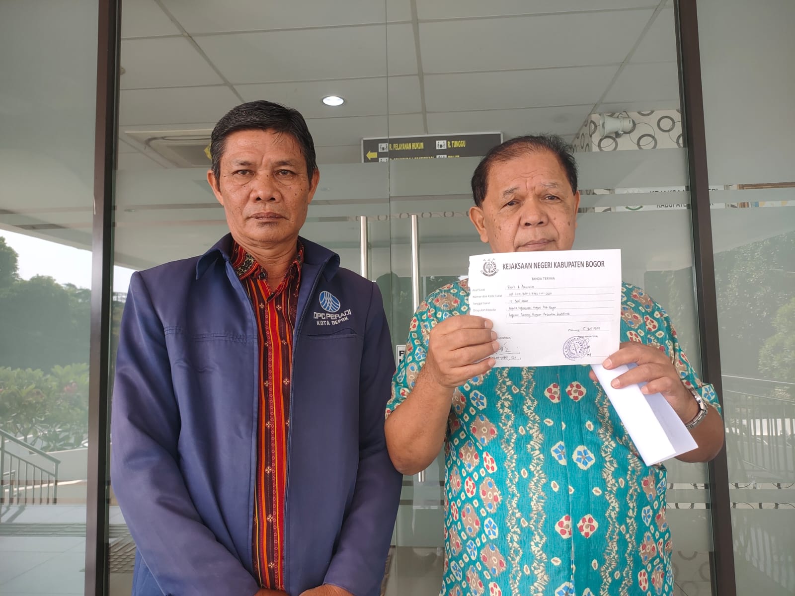 Advokat Bernhard S.H. Saat ditemui di Pengadilan Negeri (PN) Cibinong Kamis (18/7/2024).