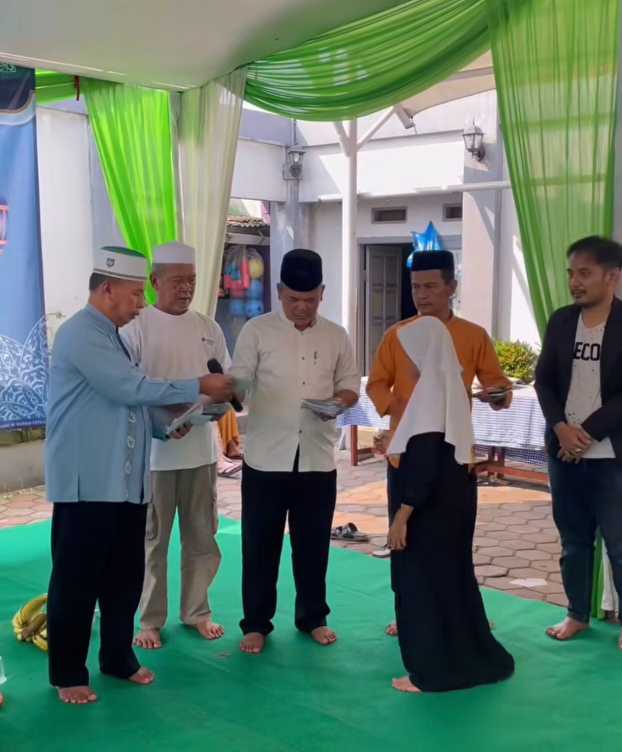 Peringati Tahun Baru Islam 1446 H, DKM Ar Rohim Bogor Gelar Khitanan Masal dan Santunan Anak Yatim