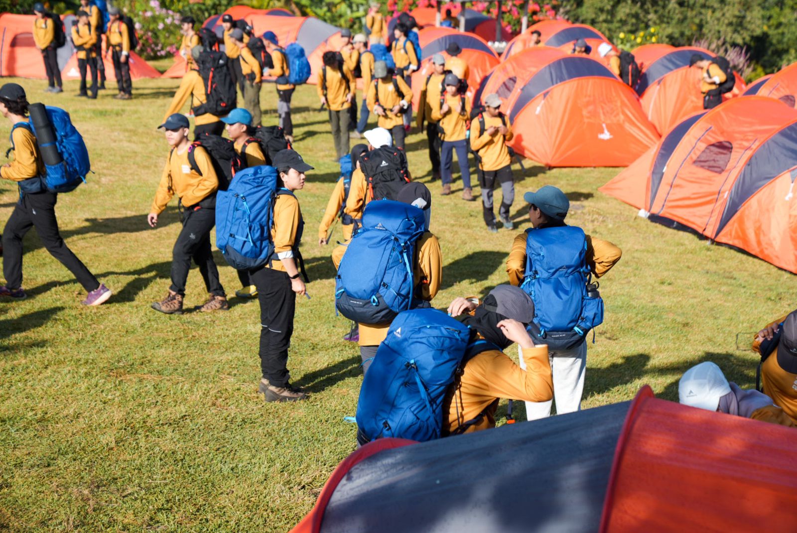 Ratusan pendaki saat mengikuti Mountain & Jungle Course EIGER 2024,  Rinjani