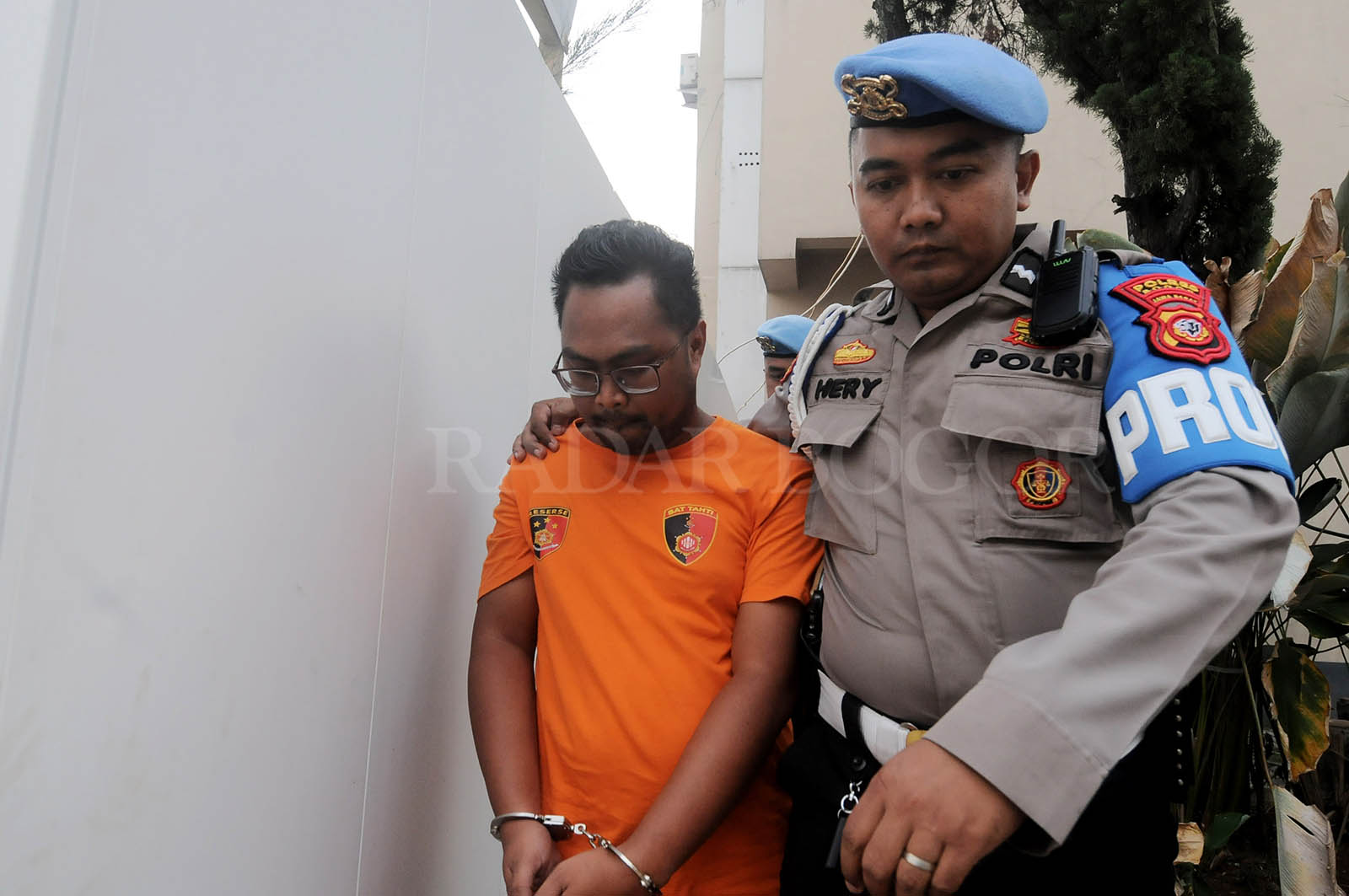 Pelaku pemerasan modus menjadi petugas KPK gadungan. Foto :