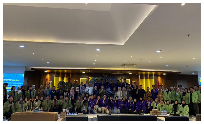 Unpak Bogor bersama Unida dan Universitas Yarsi melakukan kolaborasi pameran produk Program Pembinaan Mahasiswa Wirausaha (P2MW).