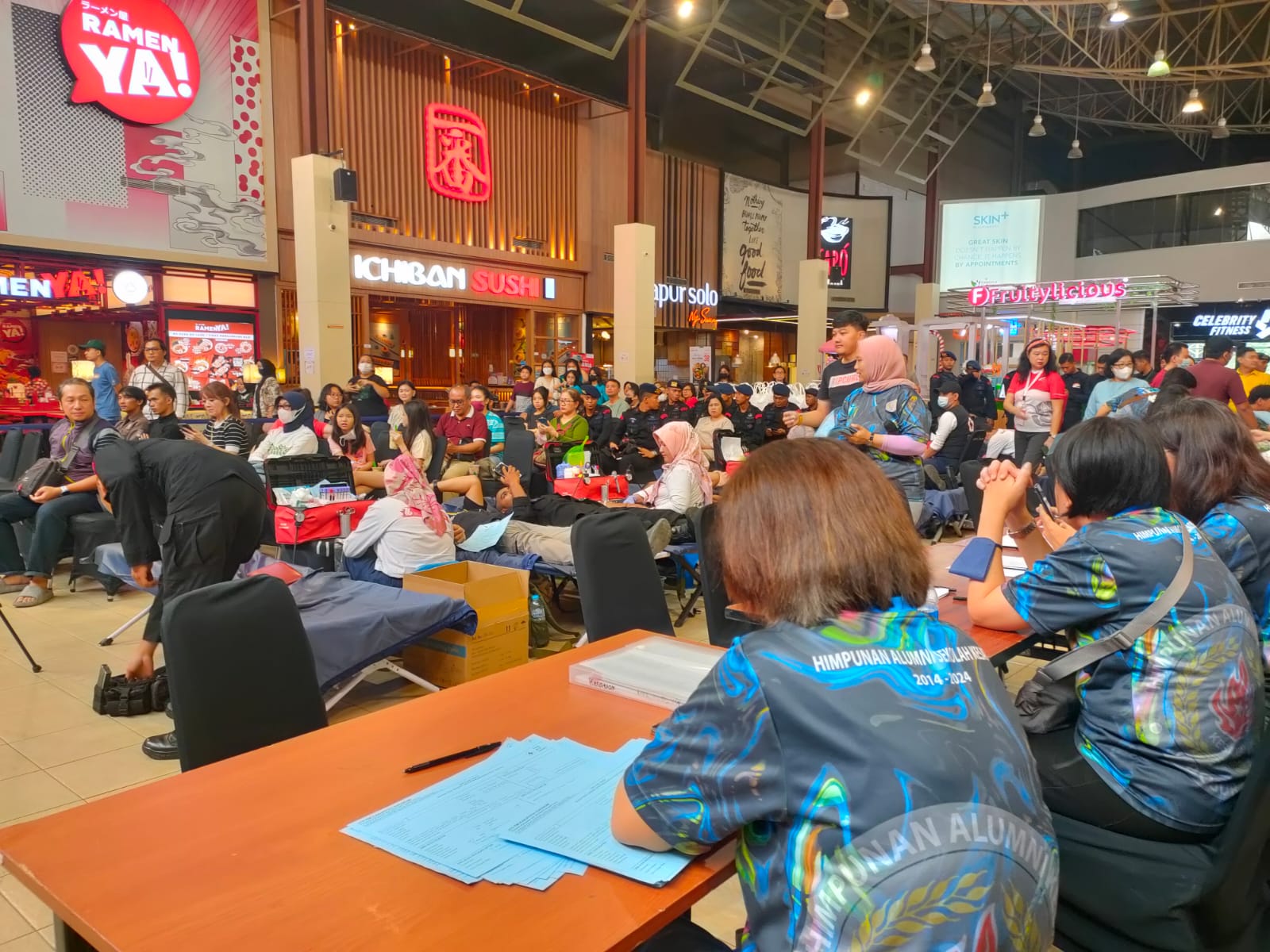 Pelaksanaan donor darah yang diselenggarakan panitia FMP 2023 di Botani Square.