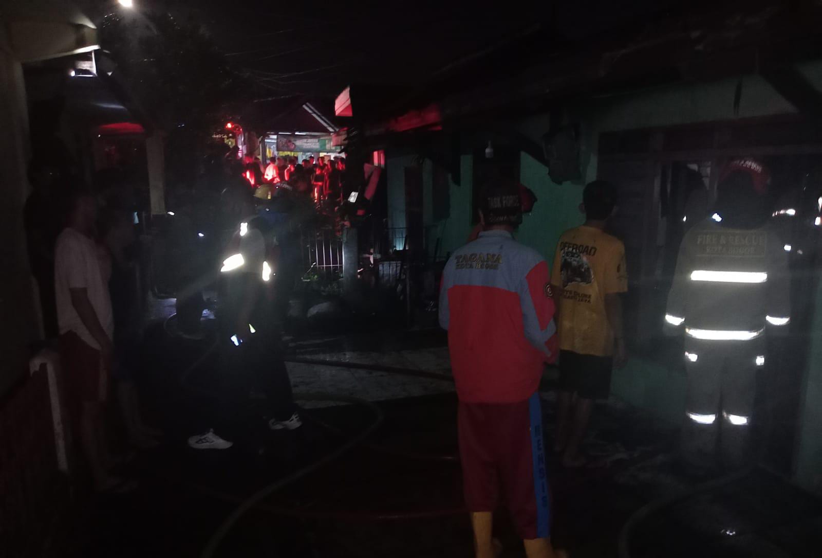Kebakaran  rumah warga di Jalan Sindang barang pilar 1, RT. 05/06, no 99 Kelurahan Sindang Barang, Kecamatan Bogor Barat, Kota Bogor.