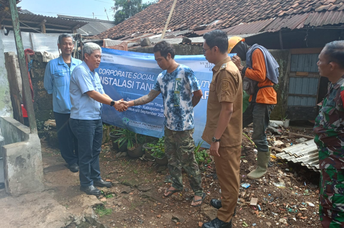 Salah satu titik yang akan dibangunkan bio septic tank bantuan CSR dari PT Sumiden Serasi Wire Products ke Pemdes Karang Asem Timur, Kecamatan Citeureup, Senin (5/8/2024).