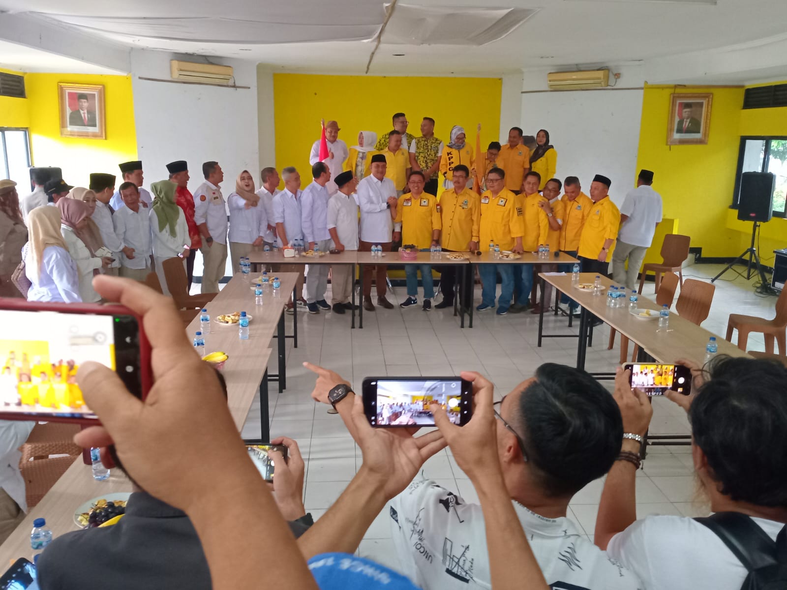 Bakal Calon Bupati Bogor, Rudy Susmanto safari politik ke Partai Golkar, Cibinong, Kabupaten Bogor, Jawa Barat. Senin (5/8/2024).