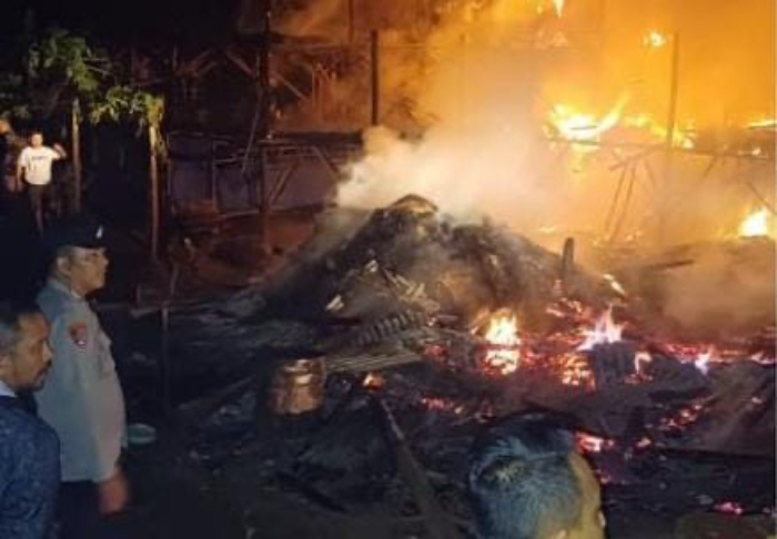Kebakaran peternakan ayam di Bogor.