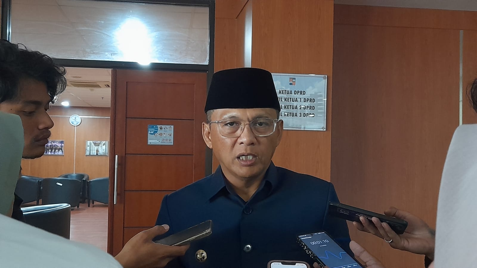 Pj Wali Kota Bogor tanggapi plafon Masjid Agung yang ambrol.