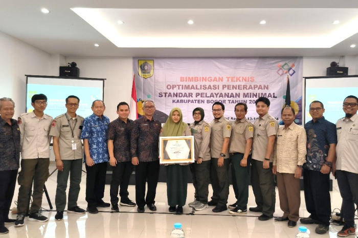 Kegiatan SPM Kabupaten Bogor mendapatkan penghargaan tingkat nasional juara 1 pelaksanan standar pelayanan minimal tingkat nasional dan BPBD Kabupaten Bogor