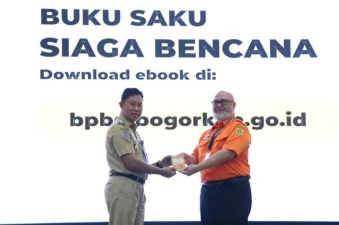 Kegiatan deklarasi KENCANA (Kecamatan Tangguh Bencana) dan peluncuran buku saku siaga bencana.