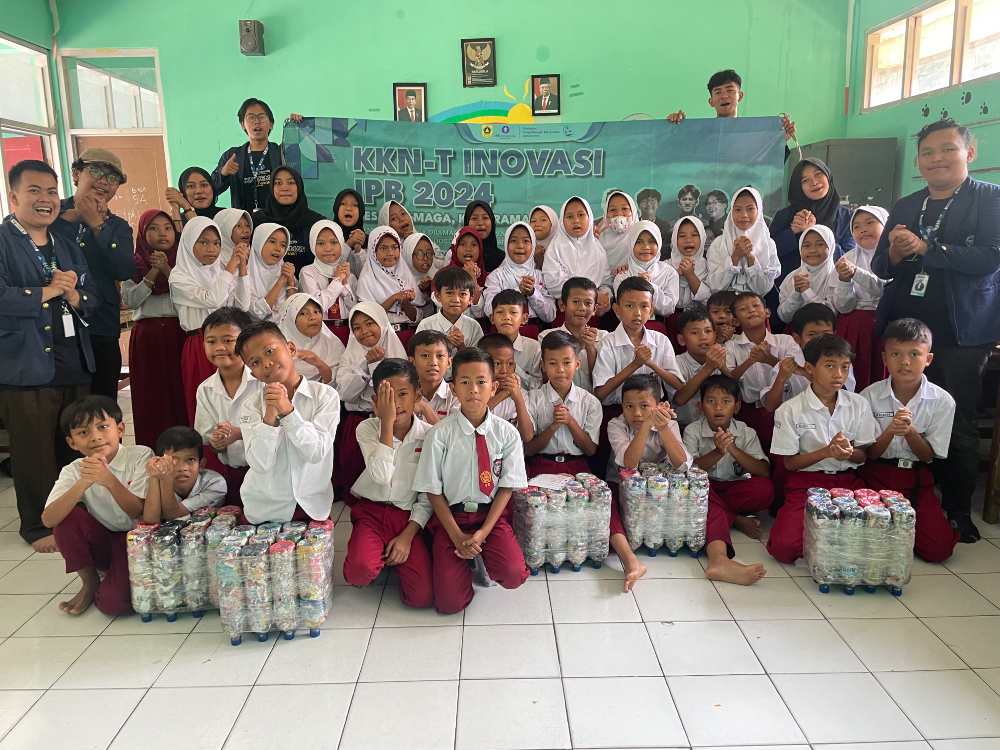 Mahasiswa IPB University Kembangkan Ecobrick dan Resmikan&nbsp;Taman Inspirasi di SDN Manggis Bogor