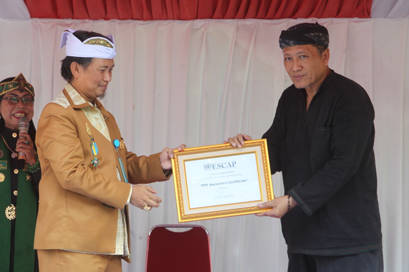 Acara Pesona Pusaka Nusantara hari kedua diisi dengan sarasehan kebangsaan dengan pembicara Deputi Pemantapan Nilai Kebangsaan Lemhanas, Mayjend TNI Rido Hermawan, Jumat (9/8/2024).