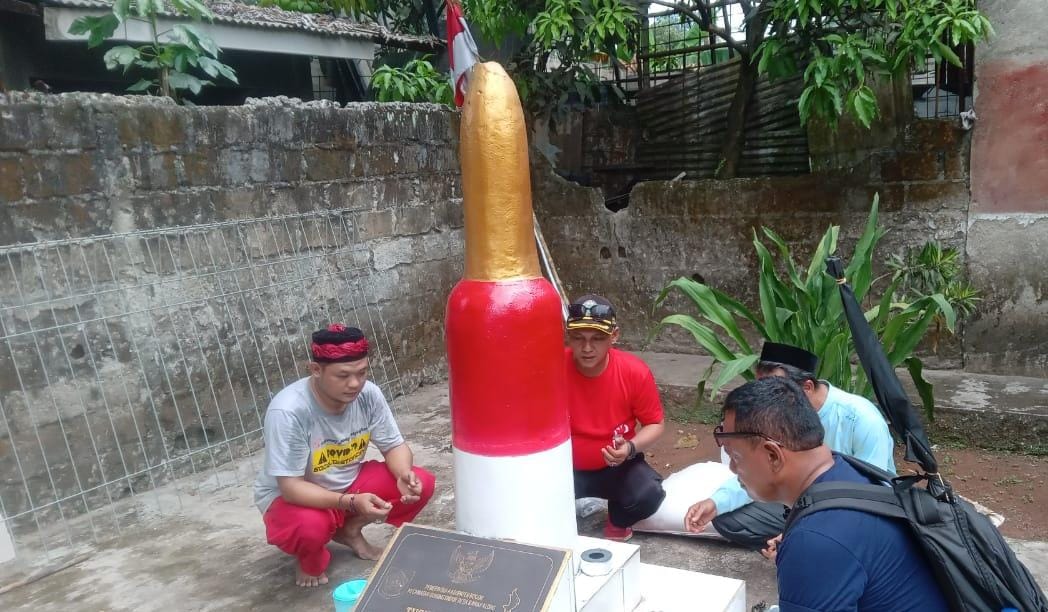 Makam pahlawan tanpa nama di Kecamatan Gunung Sindur.