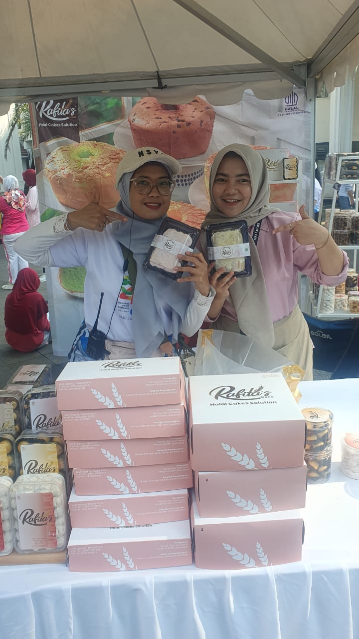 Rafita Cake ikut ramaikan penjualan Milk Bun Thailand di Bogor