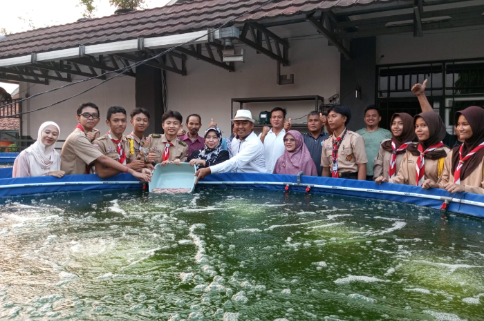 Laboratorium kewirausahaan SMAN 10 Kota Bogor.