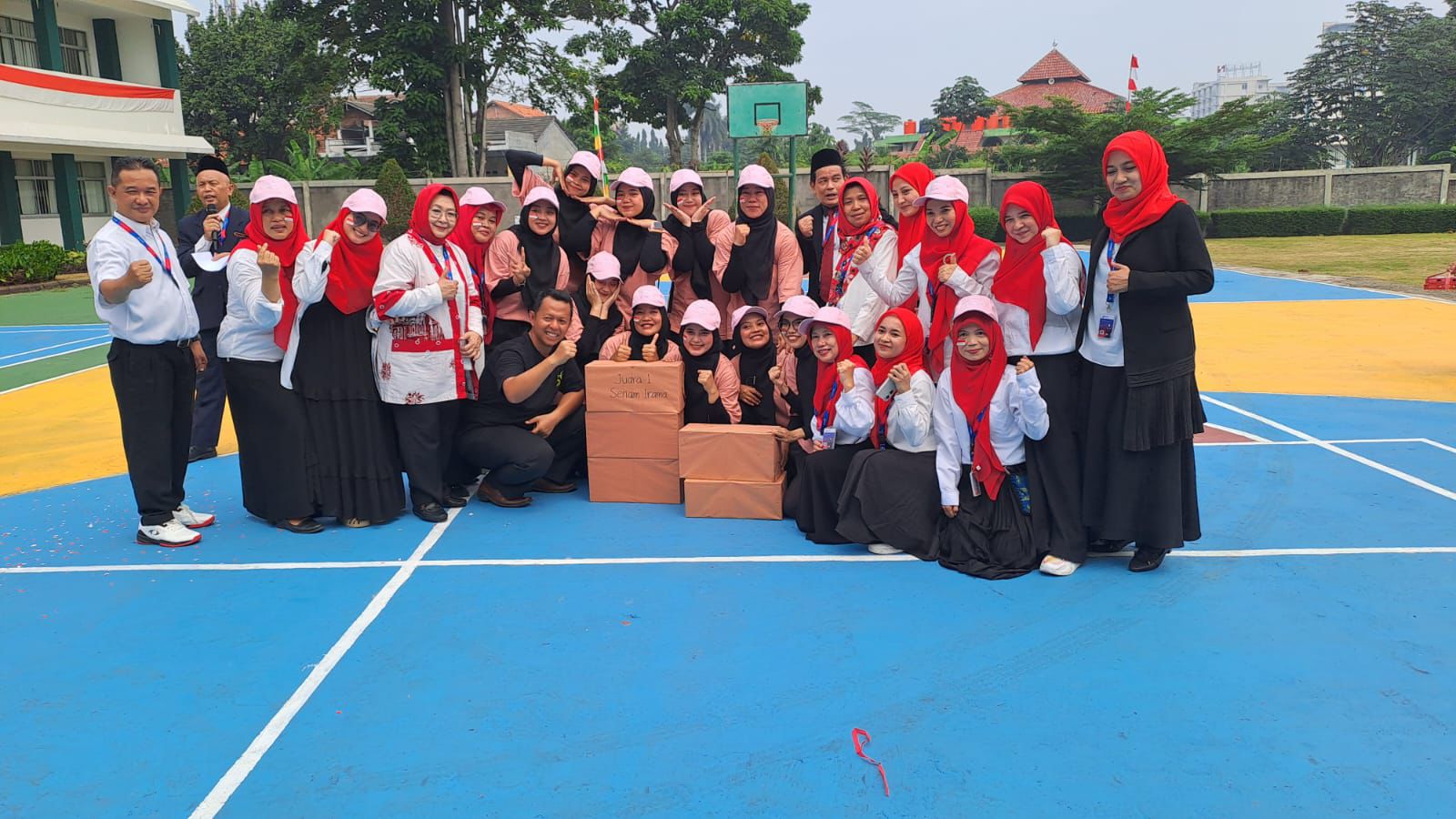 Bosowa Bina Insani (BI) Bogor, menggelar beragam kegiatan dalam menyemarakan HUT Kemerdekaan RI, Sabtu (17/8/2024).