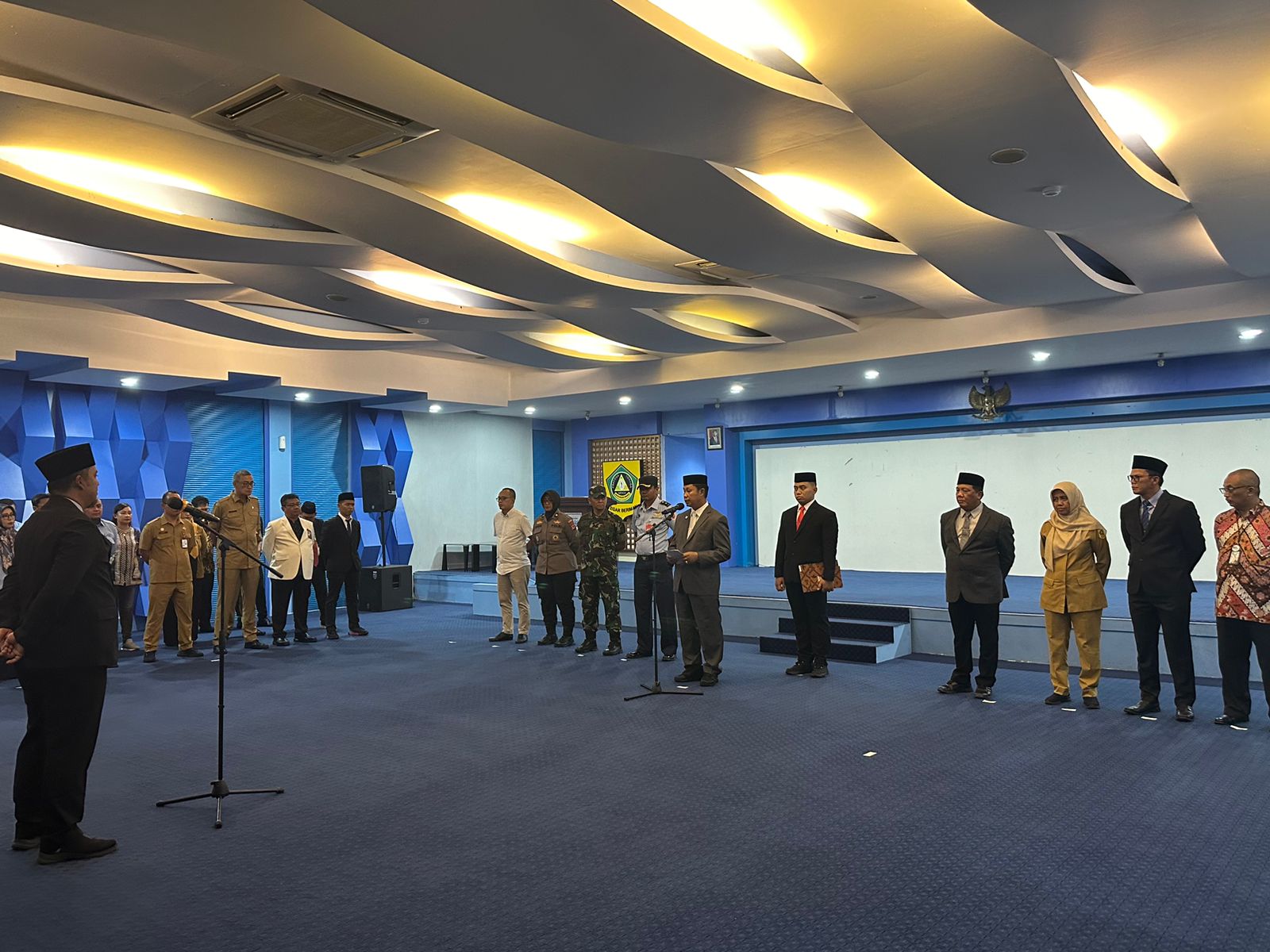 Pejabat definitif Direktur operasional Perumda Tirta Kahuripan Kabupaten Bogor resmi dilantik sisa periode tahun 2021-2026.