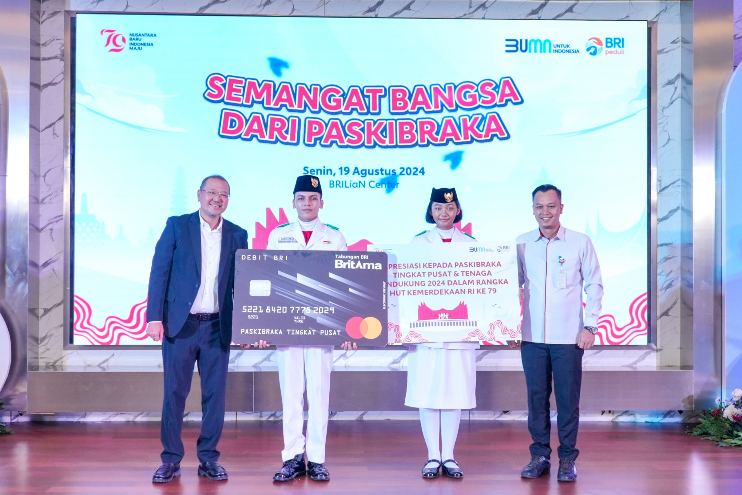 BRI bagikan beasiswa untuk anggota Paskibraka yang bertugas di IKN.