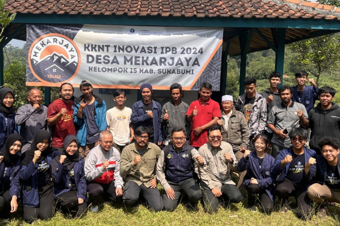 Mahasiswa IPB University gelar KKN-T di Desa Mekarjaya, Sukabumi.