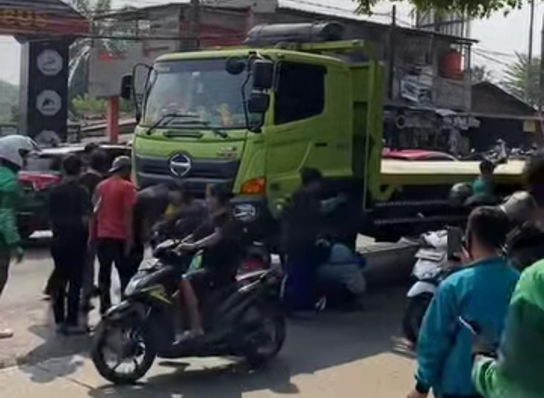 Kecelakaan lalulintas terjadi di Jalan Raya Kemang, Kecamatan Kemang, Kabupaten Bogor, Jumat (30/8/2024).